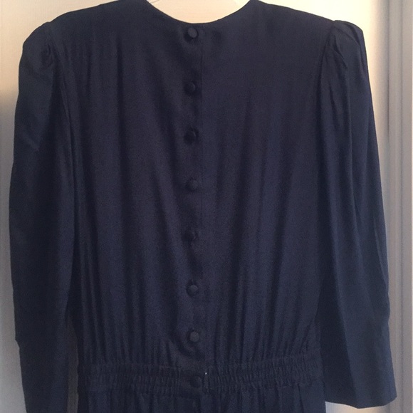 Vintage Sarah Elizabeth Navy w/ White floral dress - Picture 6 of 6